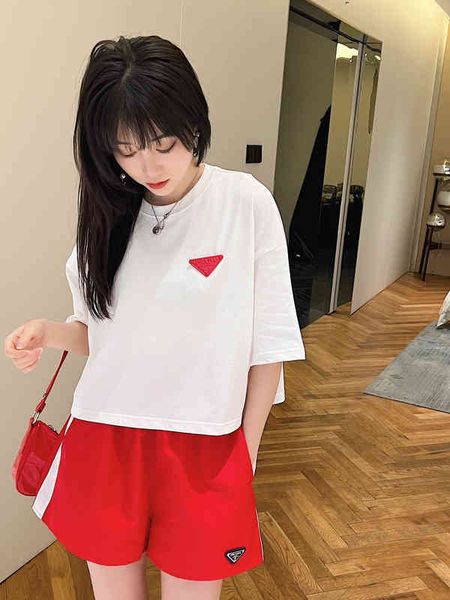 two piece dress 2022 summer niche design cotton loose triangle t-shirt + color bar nylon shorts short sleeve set i80i, White
two piece dress 2022 summer niche design cotton loose triangle t-shirt + color bar nylon shorts short sleeve set i80i, White