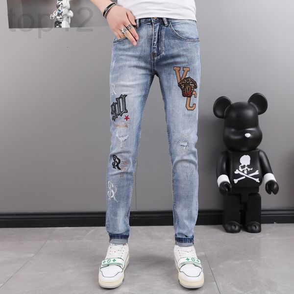 men's jeans designer high end embroidered jeans men's youth fashion brand elastic slim fit leggings korean pants t9s1, Blue
men's jeans designer high end embroidered jeans men's youth fashion brand elastic slim fit leggings korean pants t9s1, Blue