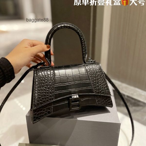 handbags handbagbag bags women 2022 designer balencaigass' b home hourglass leather one shoulder diagonal handbag fashion crocodile pat
handbags handbagbag bags women 2022 designer balencaigass' b home hourglass leather one shoulder diagonal handbag fashion crocodile pat