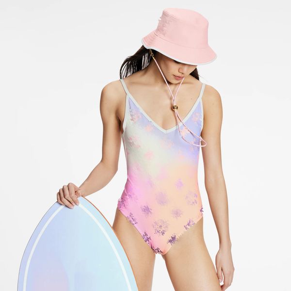 luxury swimsuit 152 design spashg swimsuit letter print bikini womens swimwear bathing suit summer bikinis womans cloth
luxury swimsuit 152 design spashg swimsuit letter print bikini womens swimwear bathing suit summer bikinis womans cloth