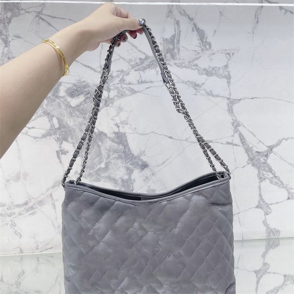 luxury designer totes handbags loulou puffer bag shoulder bag quilted lambskin 5a women's crossbody classic shopping
luxury designer totes handbags loulou puffer bag shoulder bag quilted lambskin 5a women's crossbody classic shopping