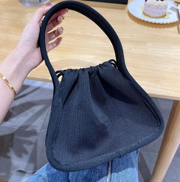 luxury knitting wallets solid color simple women elegance dinner party handbag designer draw cord retro womens messenger bag change purse, Red;black
luxury knitting wallets solid color simple women elegance dinner party handbag designer draw cord retro womens messenger bag change purse, Red;black