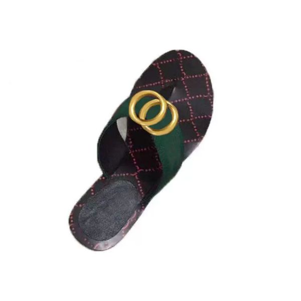 2022 designer woman slippers men slipper gear bottoms flip flops women gripping luxury sandals fashion causal flip flop size 35-46 with box, Black
2022 designer woman slippers men slipper gear bottoms flip flops women gripping luxury sandals fashion causal flip flop size 35-46 with box, Black