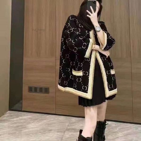 sweaters women brand designer letter pattern cardigan coat wool blended woman knitwear ladies knitted v-neck top, White;black
sweaters women brand designer letter pattern cardigan coat wool blended woman knitwear ladies knitted v-neck top, White;black