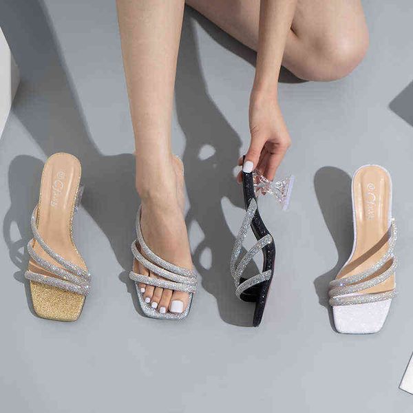 heels 2022 fashion crystal diamond flashy toe, wearing square head thick high-heeled sandals, female, Black
heels 2022 fashion crystal diamond flashy toe, wearing square head thick high-heeled sandals, female, Black