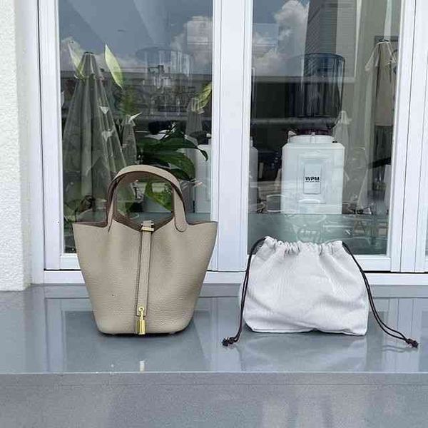 designer handbag h bags 2022 gold buckle genuine leather vegetable basket layer cow leisure bucket pure soft large vv856
designer handbag h bags 2022 gold buckle genuine leather vegetable basket layer cow leisure bucket pure soft large vv856