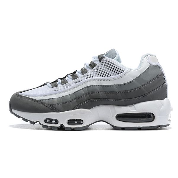 2022 new arrivals men running shoes 40-46 outdoor sports sneakers triple black white red green athletic runner mens trainers
2022 new arrivals men running shoes 40-46 outdoor sports sneakers triple black white red green athletic runner mens trainers