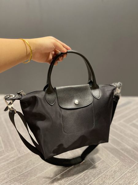 totes french luxury leather goods brand longes champes mens series shoulder bag folding canvas patchwork cowhide
totes french luxury leather goods brand longes champes mens series shoulder bag folding canvas patchwork cowhide
