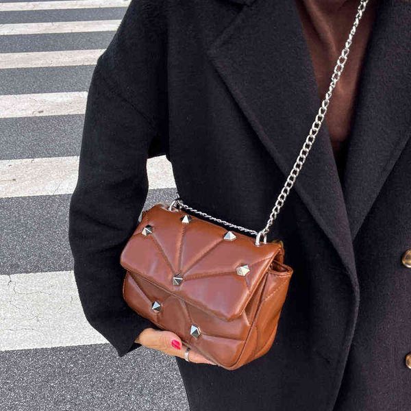 branded women shoulder bags thick chain rivet leather flap small bagut bag purse handbag women clutches lady crossbody bag 220429
branded women shoulder bags thick chain rivet leather flap small bagut bag purse handbag women clutches lady crossbody bag 220429