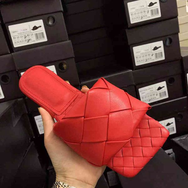 slippers b slippers women's spring and summer design style square head comfortable flat bottomed shoes are versatile wear large, Black
slippers b slippers women's spring and summer design style square head comfortable flat bottomed shoes are versatile wear large, Black