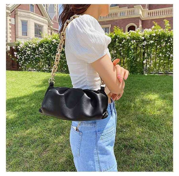 original edition brand handbags venetas's designer bag bottegass chain women's thick cloud 2022 fashion temperament portable shoul
original edition brand handbags venetas's designer bag bottegass chain women's thick cloud 2022 fashion temperament portable shoul