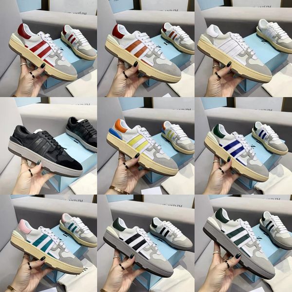 classic designer men women oversized shoes breathable low clay sneakers striped leather flat sports trainers 35-44
classic designer men women oversized shoes breathable low clay sneakers striped leather flat sports trainers 35-44