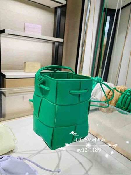 designer bottegass handbags venetas new casette woven drawstring mini bucket messenger 3wc7
designer bottegass handbags venetas new casette woven drawstring mini bucket messenger 3wc7