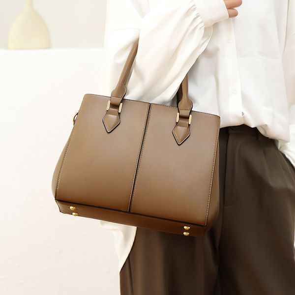 women inclined shoulder bags fashion casual womens bag small handbag totes high-capacity genuine leather large volume wholesale girl mobile
women inclined shoulder bags fashion casual womens bag small handbag totes high-capacity genuine leather large volume wholesale girl mobile