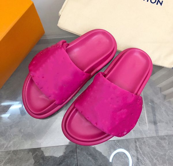 foam runners slippers slides designer women shoes sandal designer sliders solid leather flat bottom brand logo size 35-41 comfort pattern so, Black
foam runners slippers slides designer women shoes sandal designer sliders solid leather flat bottom brand logo size 35-41 comfort pattern so, Black