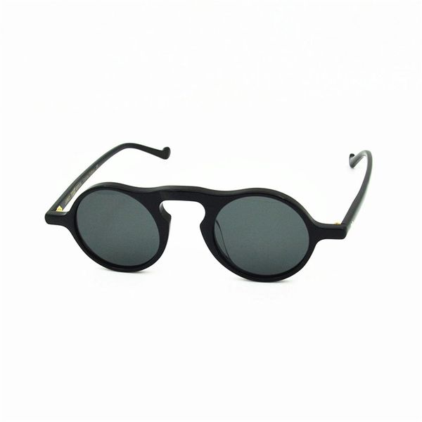 james tart 237s sunglasses for men women summer style anti-ultraviolet retro plate round frame random box, White;black
james tart 237s sunglasses for men women summer style anti-ultraviolet retro plate round frame random box, White;black