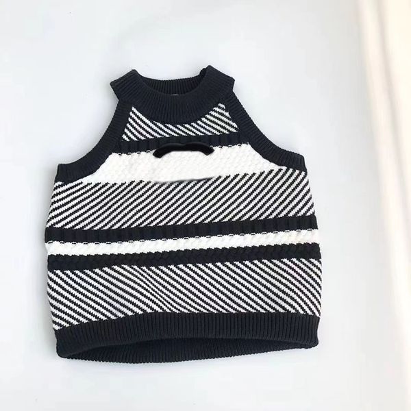 fashion dog clothes cat vests sweater luxurys designers letters pet supply letter clothing for puppy pet products sumsum d2205205z
fashion dog clothes cat vests sweater luxurys designers letters pet supply letter clothing for puppy pet products sumsum d2205205z