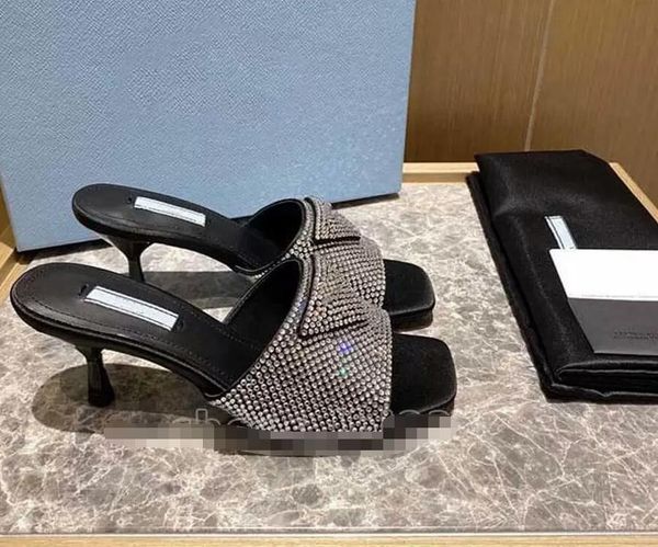 designer beach scuffs classic flat woman slipper summer lady cartoon big head slippers l bath fashion women shoes couple student35-40, Black
designer beach scuffs classic flat woman slipper summer lady cartoon big head slippers l bath fashion women shoes couple student35-40, Black