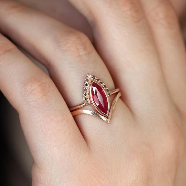 cluster rings 2 pcs/ set 2022 rose gold pink oval for women fashion ruby zircon ring wedding party jewelry accessories wholesale, Golden;silver
cluster rings 2 pcs/ set 2022 rose gold pink oval for women fashion ruby zircon ring wedding party jewelry accessories wholesale, Golden;silver