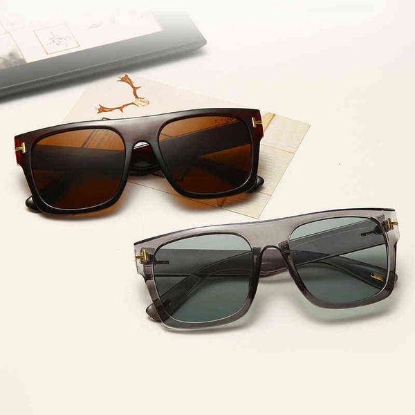 2022 tiktok super new trend polarized sunglasses fashion urban men's and women's color changing hip-hop glasses iaym, White;black
2022 tiktok super new trend polarized sunglasses fashion urban men's and women's color changing hip-hop glasses iaym, White;black