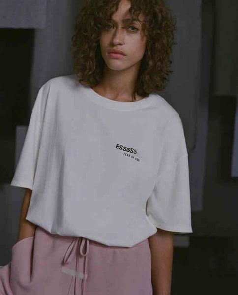 designer fog essentials t shirt vintage oversized luxe fashion multi thread floral print short t shirt men's and women's lovers co, White;black
designer fog essentials t shirt vintage oversized luxe fashion multi thread floral print short t shirt men's and women's lovers co, White;black