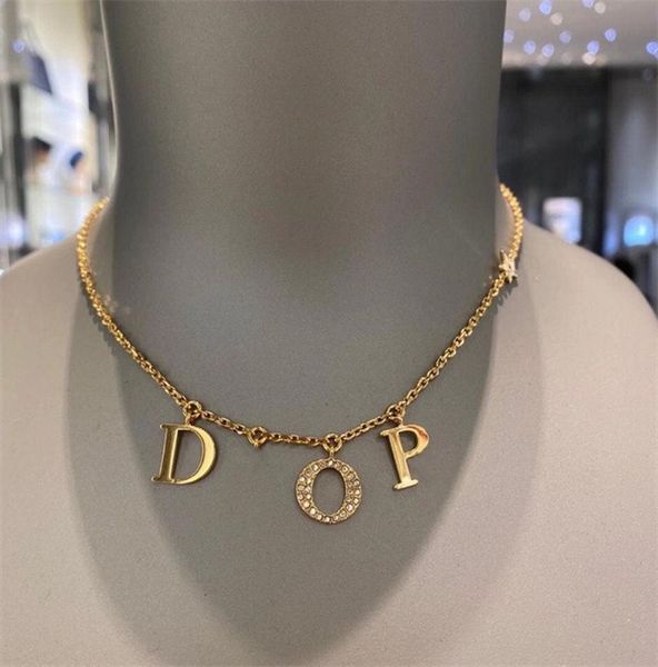 fashion designer d letter gold chain necklace bracelet earring for mens and women party lovers gift jewelry with bag, Silver
fashion designer d letter gold chain necklace bracelet earring for mens and women party lovers gift jewelry with bag, Silver