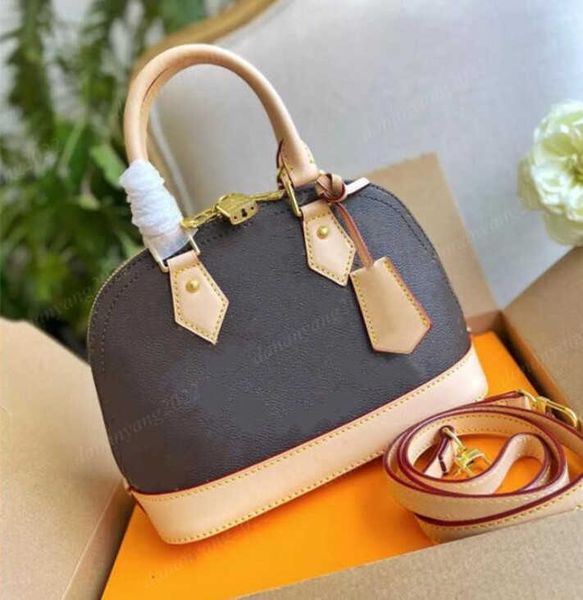 designers alma bb 25cm shell bag luxury designer handbags women shoulder bags handbag with key lock shoulder strap
designers alma bb 25cm shell bag luxury designer handbags women shoulder bags handbag with key lock shoulder strap