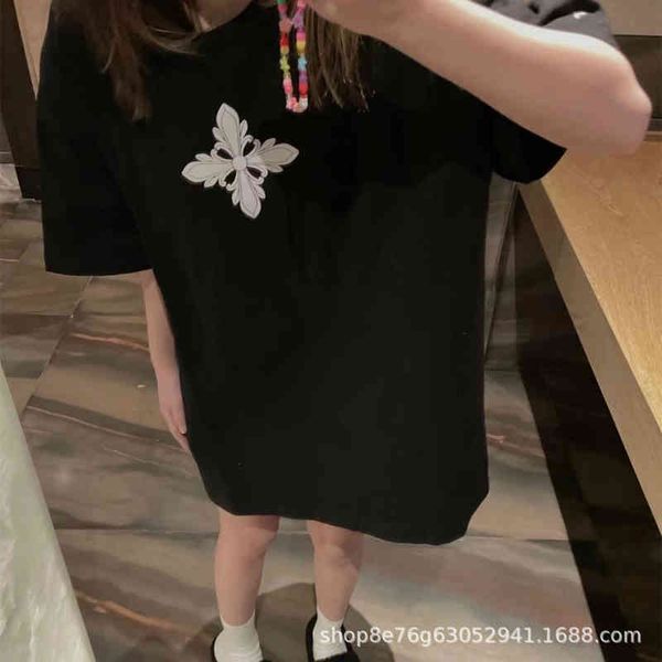high-quality women's clothing independent designer brand 22ss early spring new smfk cross print short sleeve t-shirt men's and wom, White
high-quality women's clothing independent designer brand 22ss early spring new smfk cross print short sleeve t-shirt men's and wom, White