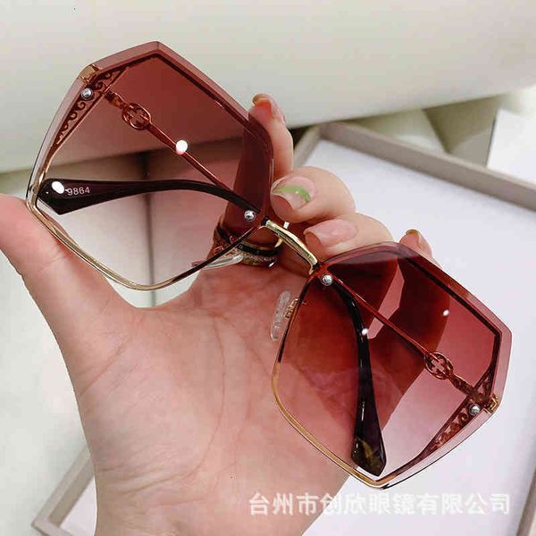 women sunglasses luxury brand designer 2022 new large frame sunglass street framels trendy women's vintage sun glasses for men ladies e, White;black
women sunglasses luxury brand designer 2022 new large frame sunglass street framels trendy women's vintage sun glasses for men ladies e, White;black