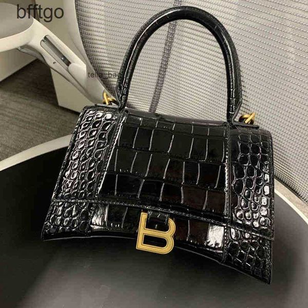 bags fashion balencigas b home bag 2022 high version crocodile hourglass leather women's light luxury one shoulder messenger
bags fashion balencigas b home bag 2022 high version crocodile hourglass leather women's light luxury one shoulder messenger