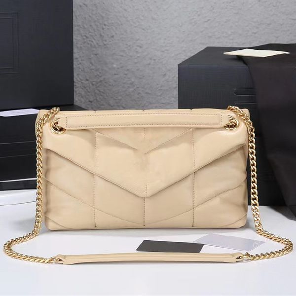 7a+ r luxury women's bags classic fashion casual retro sheepskin brand-name one-shoulder messenger ancient silver chain large-capacity
7a+ r luxury women's bags classic fashion casual retro sheepskin brand-name one-shoulder messenger ancient silver chain large-capacity