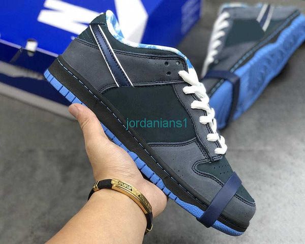 boots low premium blue lobster running shoes outdoor sneakers sports with original box fast delivery, Black
boots low premium blue lobster running shoes outdoor sneakers sports with original box fast delivery, Black
