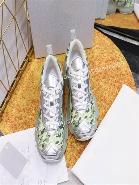 2022 triple s mens womens designer shoes sneakers platform shoe fashion black white blue light tan oreo mens trainers sports sneaker shoe 35
2022 triple s mens womens designer shoes sneakers platform shoe fashion black white blue light tan oreo mens trainers sports sneaker shoe 35