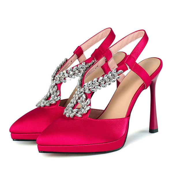 2022 new summer woman sandals fashion rhinestone stiletto 11cm pointed black red pink party women's shoes girls skirt fashionable dress
2022 new summer woman sandals fashion rhinestone stiletto 11cm pointed black red pink party women's shoes girls skirt fashionable dress
