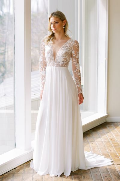 chiffon a line wedding dresses for women 2023 v neck lace long sleeves vestidos de novia open back bride wear special occasion plus size, White
chiffon a line wedding dresses for women 2023 v neck lace long sleeves vestidos de novia open back bride wear special occasion plus size, White