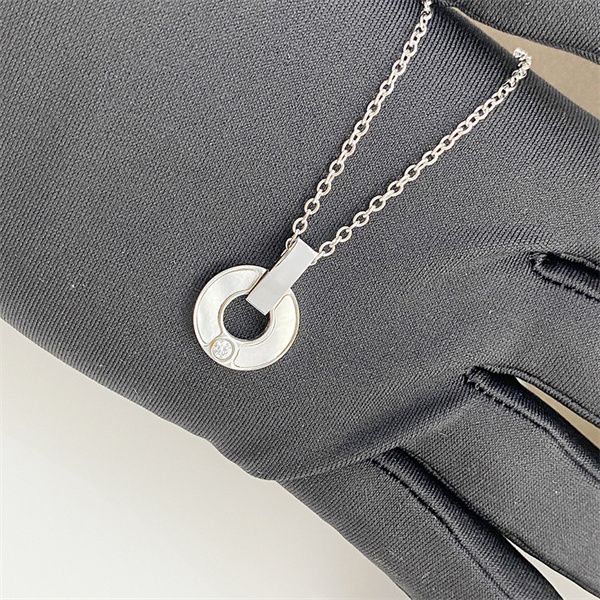 fashionable womens necklaces silver chains women necklace high version custom small diamond stone pendants simple fine pendant christmas wed
fashionable womens necklaces silver chains women necklace high version custom small diamond stone pendants simple fine pendant christmas wed