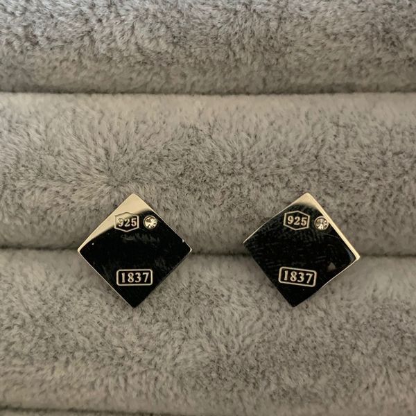 hip hop boy style extravagant studs men women letter diamond square star earrings classic design tiny 316l stainless steel women stone cz st, Golden;silver
hip hop boy style extravagant studs men women letter diamond square star earrings classic design tiny 316l stainless steel women stone cz st, Golden;silver