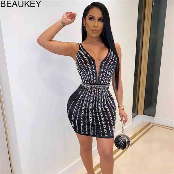 beaukey arrival black bodycon bandage dress women pearl beaded mesh v neck party club bling dress runway dress 210414, Black;gray
beaukey arrival black bodycon bandage dress women pearl beaded mesh v neck party club bling dress runway dress 210414, Black;gray