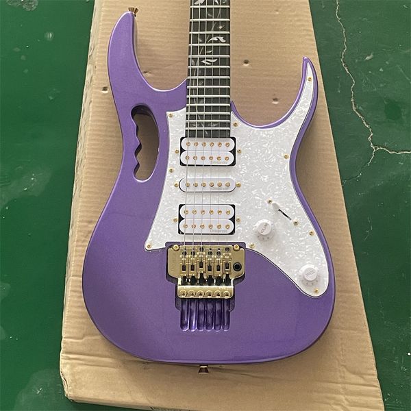 in stock double shake 24 quality electric guitar double single double pickup fingerboard purple guitar body gold bridge can be customized gu
in stock double shake 24 quality electric guitar double single double pickup fingerboard purple guitar body gold bridge can be customized gu