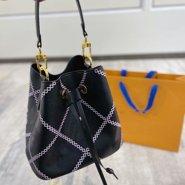 designers luxury bags for womens louiseity 1 viutonity handbags lvs crossbody shoulder the tote bag multicolour capacity versatile 7a wallet
designers luxury bags for womens louiseity 1 viutonity handbags lvs crossbody shoulder the tote bag multicolour capacity versatile 7a wallet