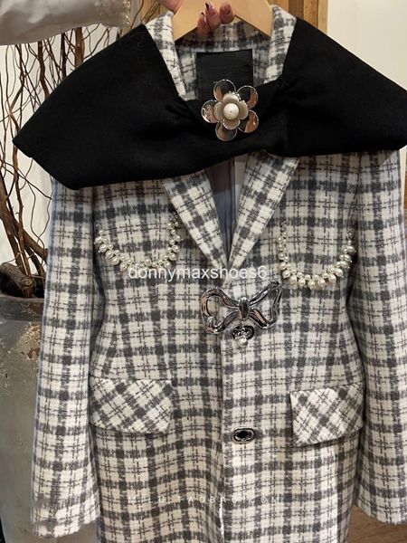 women's jackets french light luxury plaid pearl decorative suit skirt in the autumn and winter of, Black;brown
women's jackets french light luxury plaid pearl decorative suit skirt in the autumn and winter of, Black;brown
