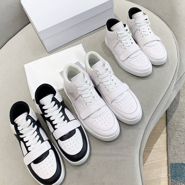 men's and women's shoes sneaker mesh lining round toe leather rubber calfskin ct-02 mid trainers size 35-44
men's and women's shoes sneaker mesh lining round toe leather rubber calfskin ct-02 mid trainers size 35-44