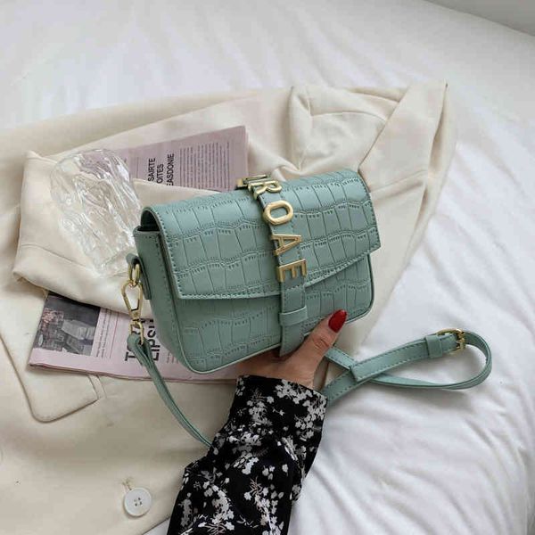 2022 factory wholesale new lock chain female new fashion korean version net red crocodile pattern messenger single shoulder leisure small sq
2022 factory wholesale new lock chain female new fashion korean version net red crocodile pattern messenger single shoulder leisure small sq