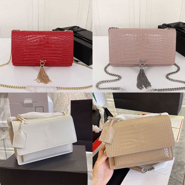 luxurys fashion crocodile pattern bag woman messenger bags shoulder vintage ladies crossbody handbag handbags female tote size 22cm 442906
luxurys fashion crocodile pattern bag woman messenger bags shoulder vintage ladies crossbody handbag handbags female tote size 22cm 442906