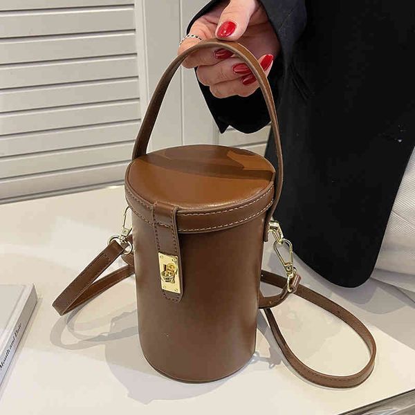 ladies fashion personality trend new brand bag wholesale small female summer 2022 net red texture hand shoulder bucket
ladies fashion personality trend new brand bag wholesale small female summer 2022 net red texture hand shoulder bucket
