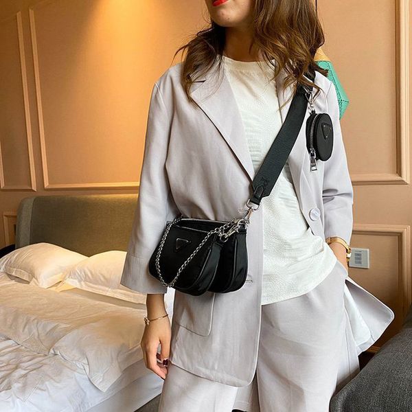 brand 3-in-1 messenger handbag tote hobo purse women's fashion nylon clutch one-shoulder bags luxury ladies chain wallet crossbody pack
brand 3-in-1 messenger handbag tote hobo purse women's fashion nylon clutch one-shoulder bags luxury ladies chain wallet crossbody pack