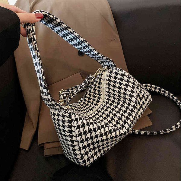 simple soft shoulder bags women's large capacity houndstooth canvas bag ladies clutch handbag purse fashion underarm bag female g220429
simple soft shoulder bags women's large capacity houndstooth canvas bag ladies clutch handbag purse fashion underarm bag female g220429