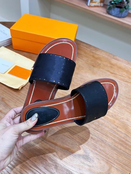 woman embroidered fabric slides slippers black beige multicolor embroidery mules womens home flip flops casual sandals summer leather flat s
woman embroidered fabric slides slippers black beige multicolor embroidery mules womens home flip flops casual sandals summer leather flat s