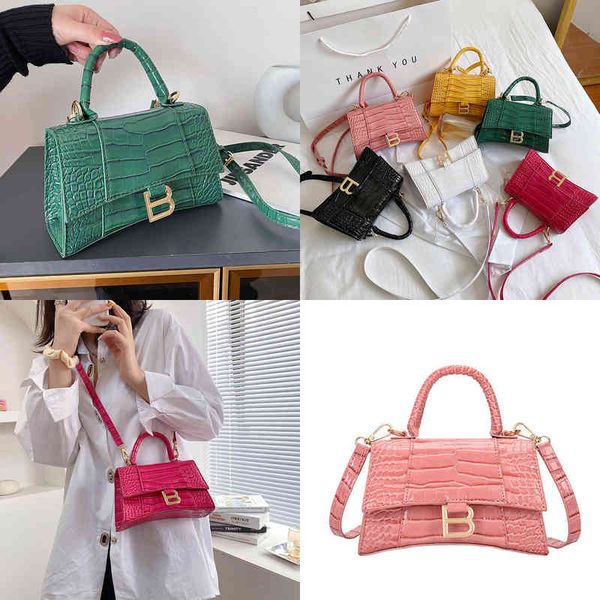 fashion one shoulder bag female hourglass crocodile pattern foreign style versatile small square texture portable woman bags designer crossb
fashion one shoulder bag female hourglass crocodile pattern foreign style versatile small square texture portable woman bags designer crossb