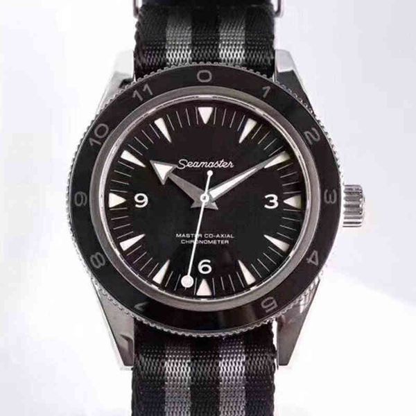 luxury omeg watch for men 007 same mechanical watches seamaster series black ceramics c50l, Slivery;golden
luxury omeg watch for men 007 same mechanical watches seamaster series black ceramics c50l, Slivery;golden